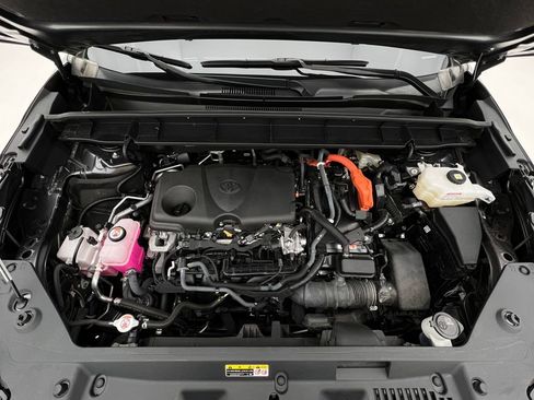 Used 2023 Toyota Highlander XLE image 25