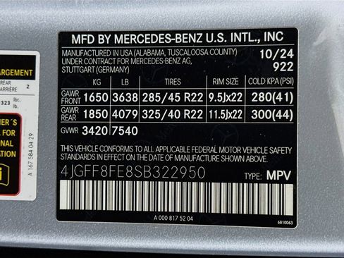 Used 2025 Mercedes-Benz GLS 580 4MATIC image 35