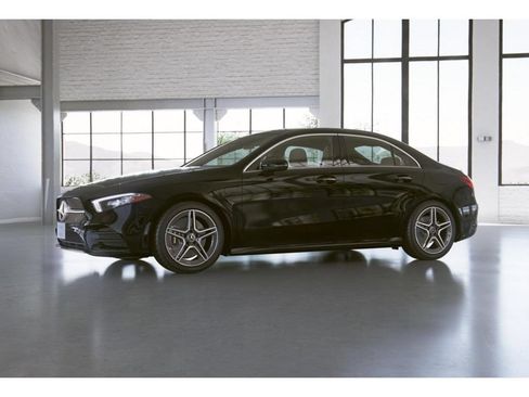 Used 2020 Mercedes-Benz A 220 4MATIC image 38