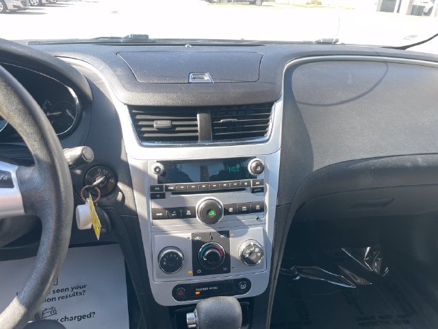 Used 2009 Chevrolet Malibu LT w/ Power Convenience Package FWD image 11