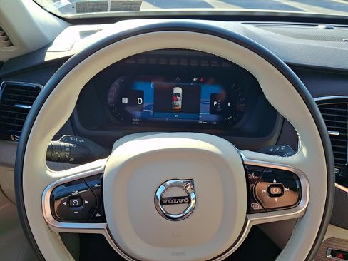 Used 2023 Volvo XC90 B6 Plus w/ Protection Package Premier AWD/4WD image 21