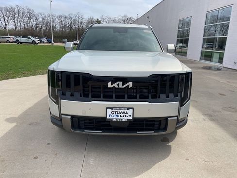 New 2027 Kia Telluride S image 3