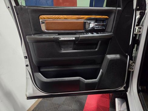 Used 2016 RAM 2500 Longhorn w/ Convenience Group image 33