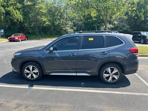 Used 2021 Subaru Forester Touring AWD/4WD image 7