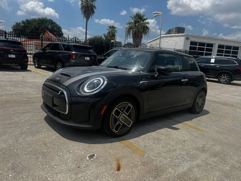 Used 2023 MINI Cooper SE FWD image 5
