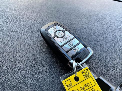 Used 2023 Lincoln Aviator Reserve w/ Equipment Group 201A image 14