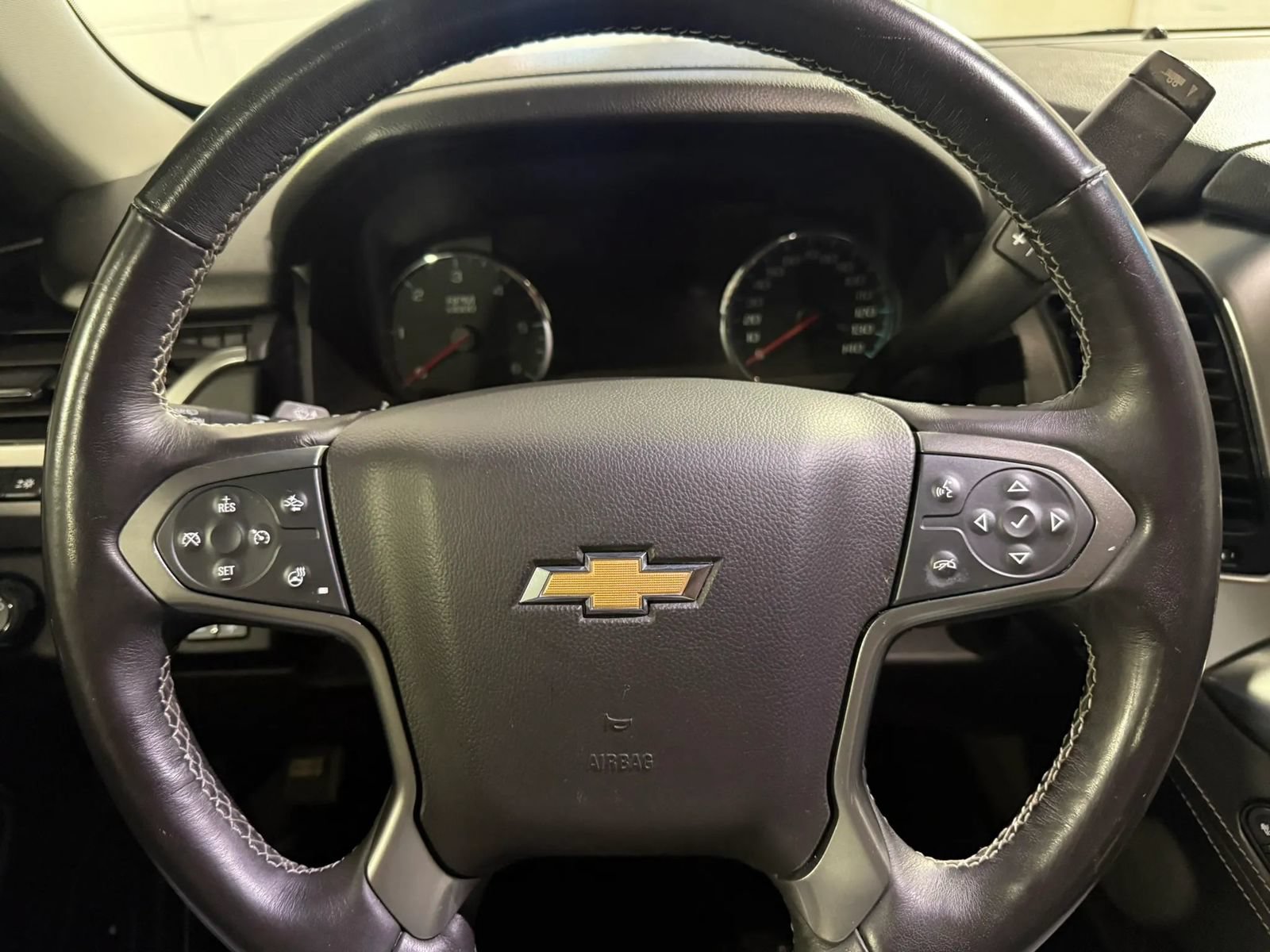 Used 2019 Chevrolet Suburban Premier w/ Premier Plus Edition AWD/4WD image 33