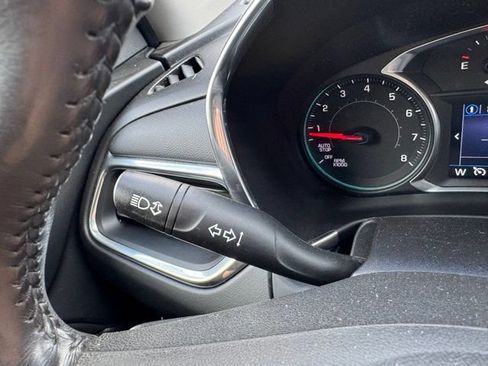 Used 2019 Chevrolet Equinox LT AWD/4WD image 22