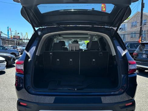 Used 2025 Honda Pilot Touring image 6
