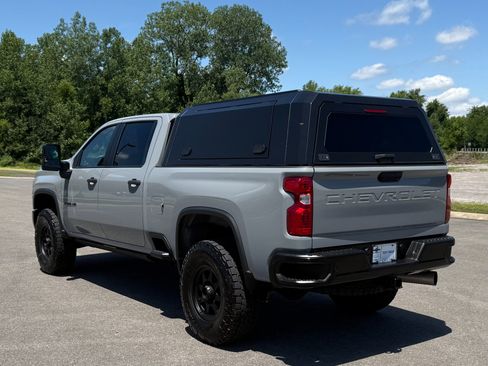 Used 2025 Chevrolet Silverado 2500 Custom w/ Custom Value Package AWD/4WD image 4