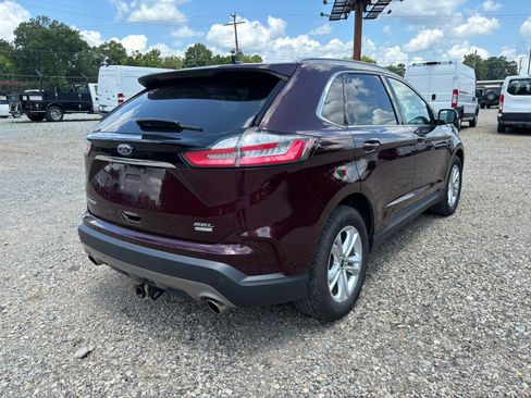 Used 2020 Ford Edge SEL w/ Convenience Package FWD image 4