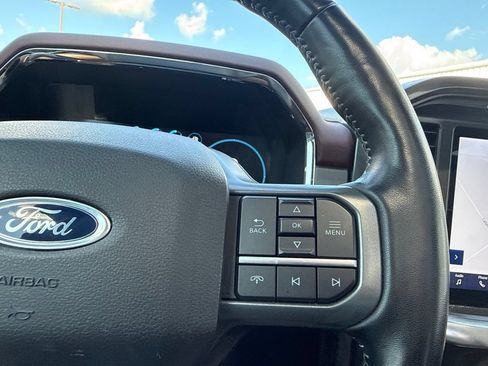 Used 2021 Ford F150 Lariat w/ Equipment Group 502A High AWD/4WD image 19
