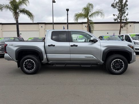 Used 2024 Toyota Tacoma 4x4 Double Cab image 13