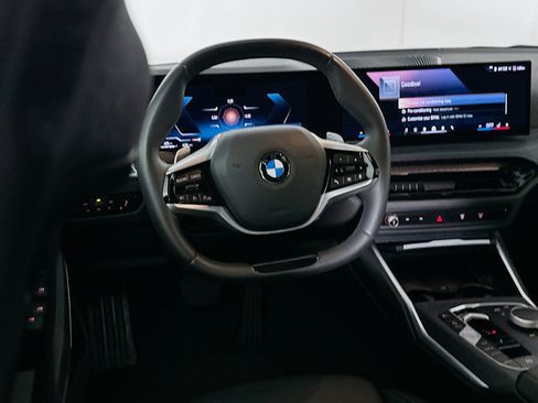 Used 2025 BMW 330i Sedan image 18