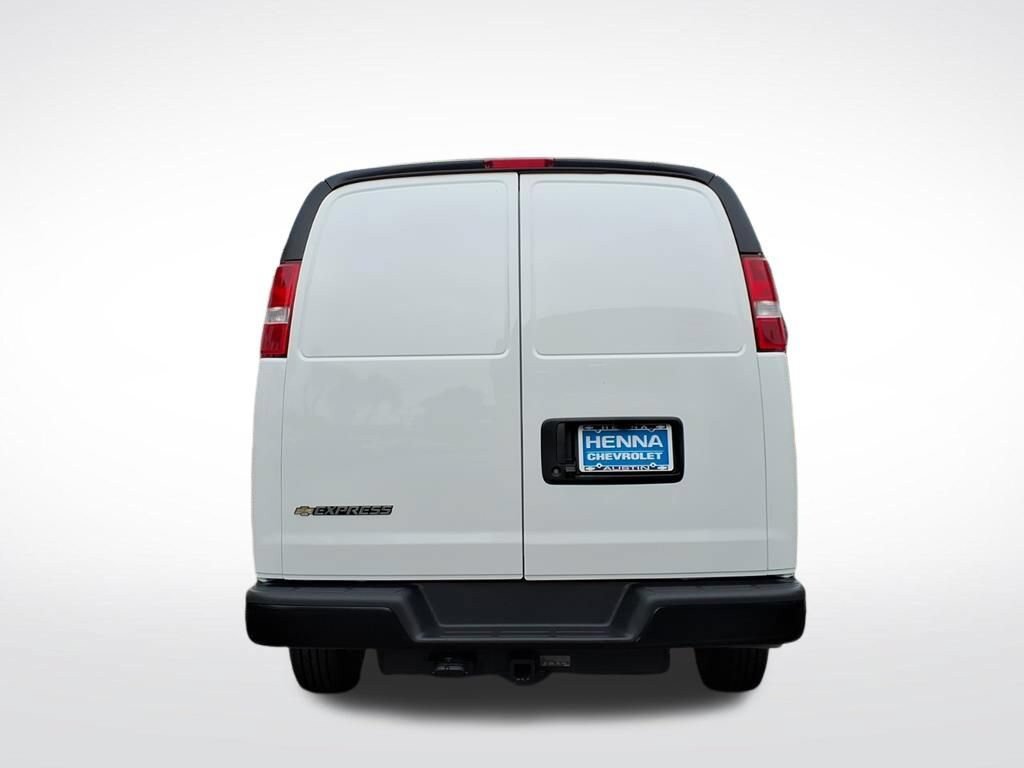 New 2026 Chevrolet Express 3500 Extended w/ Driver Convenience Package RWD image 4