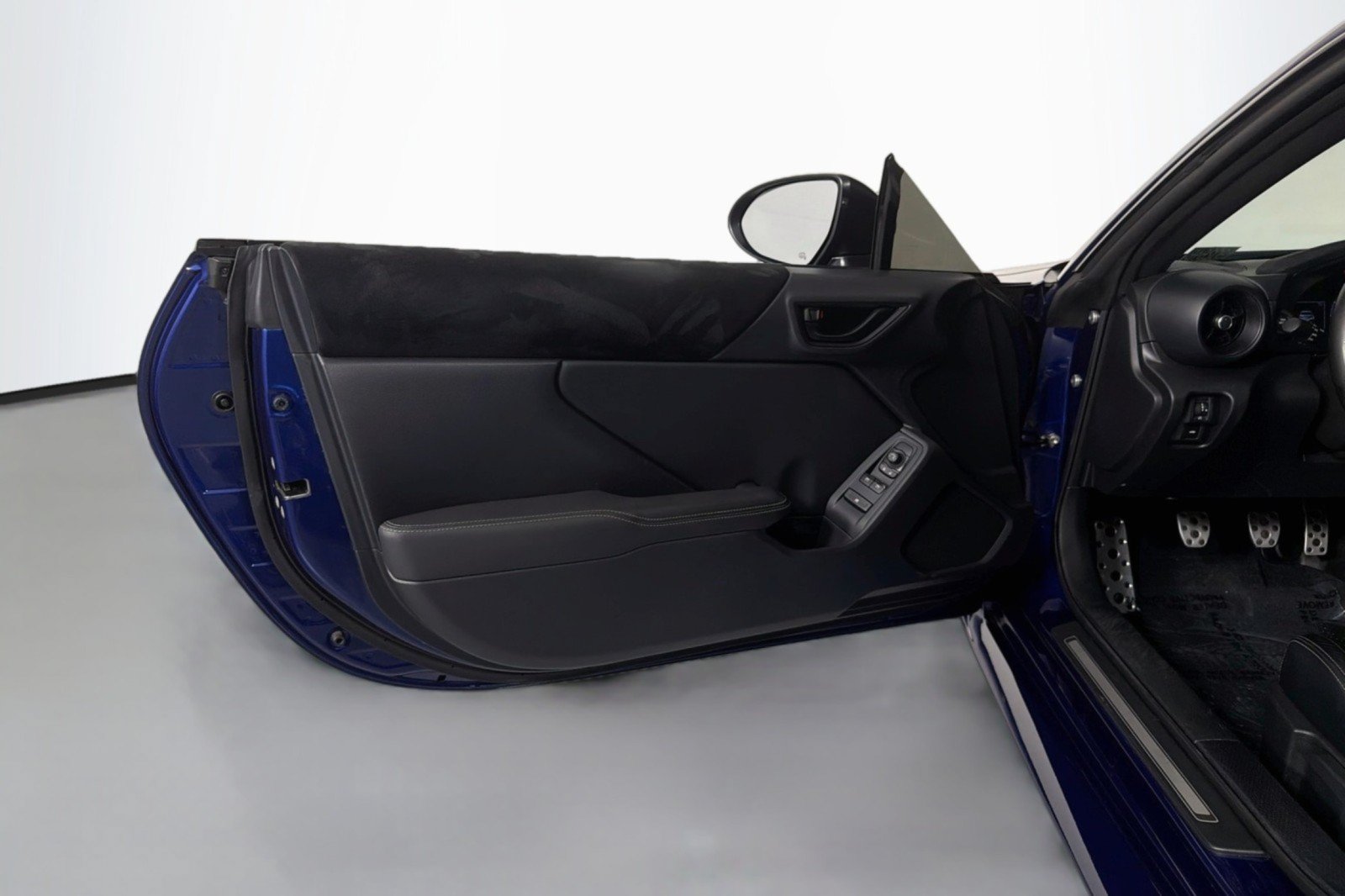 Used 2023 Toyota GR86 Premium w/ ALL Weather Mat Package (TMS) RWD image 23