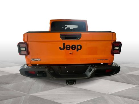 Used 2025 Jeep Gladiator Sport AWD/4WD image 7