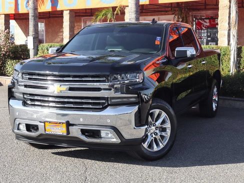 Used 2019 Chevrolet Silverado 1500 LTZ w/ LTZ Plus Package AWD/4WD image 4