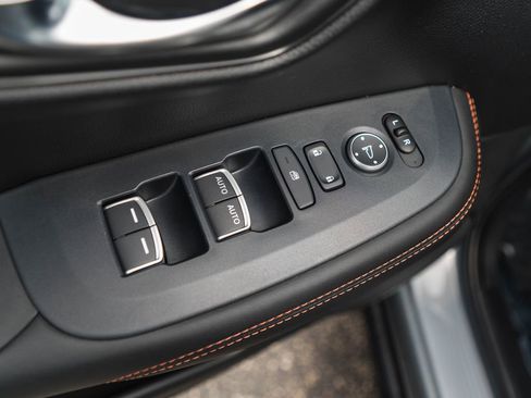 Used 2023 Honda HR-V Sport image 24