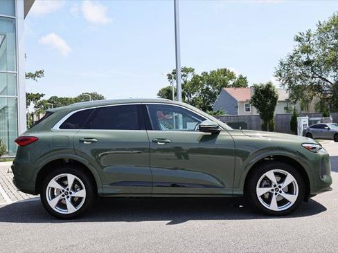 Certified 2025 Audi Q5 Premium Plus w/ Premium Plus AWD/4WD image 4