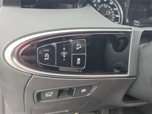 Used 2025 Genesis GV70 2.5T w/ Advanced Package image 30