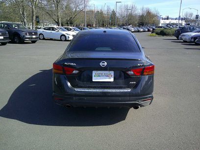 Used 2022 Nissan Altima 2.5 SV w/ SV Premium Package