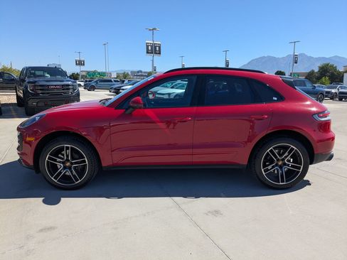 Used 2021 Porsche Macan AWD/4WD image 3