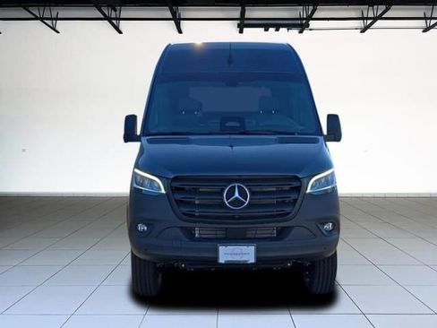 New 2026 Mercedes-Benz Sprinter 2500 image 2