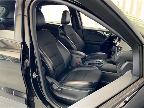 Used 2025 Ford Escape ST-Line FWD image 6