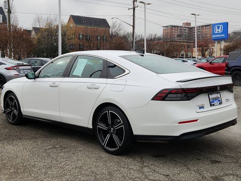 Used 2025 Honda Accord Sport image 6