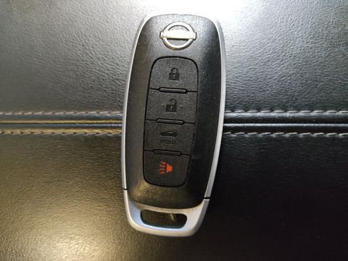Used 2024 Nissan Sentra SV FWD image 32