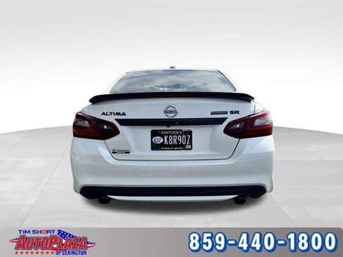 Used 2018 Nissan Altima 2.5 SR w/ SR Midnight Edition FWD image 11