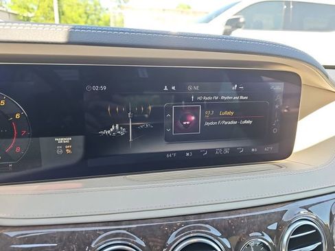 Used 2019 Mercedes-Benz S 560 Sedan image 23