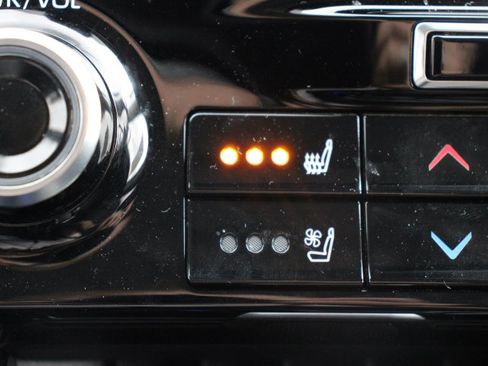 Certified 2022 Toyota Highlander Limited image 31