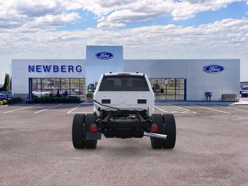 New 2025 Ford F450 XL w/ XL Chrome Package AWD/4WD image 7