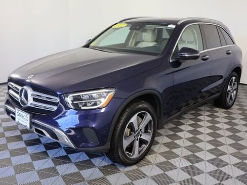 Used 2022 Mercedes-Benz GLC 300 4MATIC w/ Premium Package Lite image 4