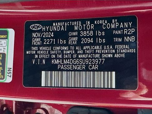 Certified 2025 Hyundai Elantra Sport w/ Cargo Package FWD image 29