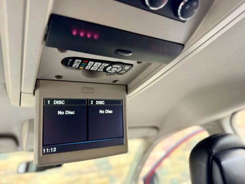 Used 2014 Chrysler Town & Country Touring w/ Trailer Tow Group image 14