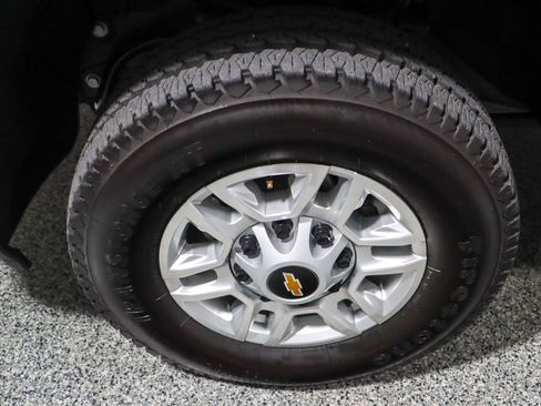 Used 2025 Chevrolet Silverado 2500 W/T w/ WT/CX Safety Package image 11