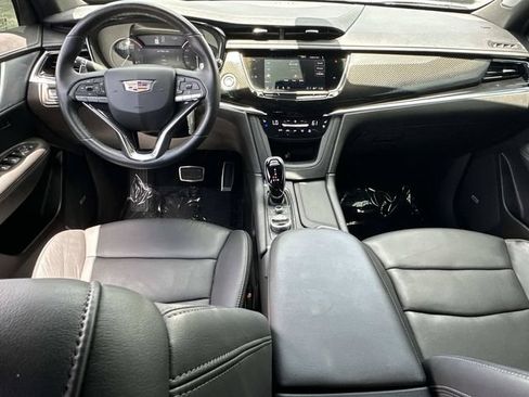 Used 2024 Cadillac XT6 Sport w/ LPO, Onyx Lite Package AWD/4WD image 31