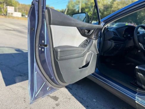 Used 2018 Subaru Crosstrek 2.0i AWD/4WD image 15