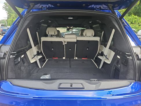 Used 2024 BMW X7 M60i w/ Executive Package image 28