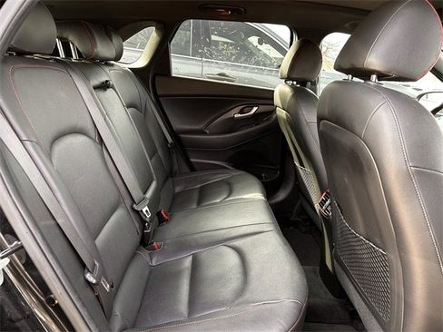 Used 2018 Hyundai Elantra GT Sport w/ Sport Tech Package 04 image 37