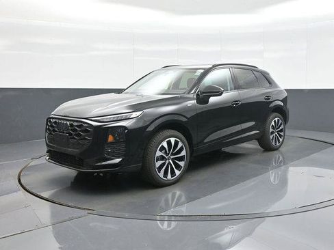 New 2026 Audi Q3 quattro 2.0T AWD/4WD image 3