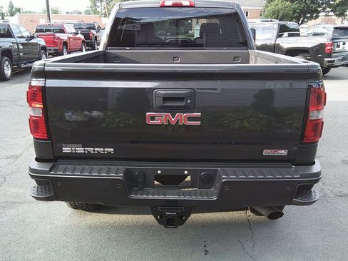 Used 2015 GMC Sierra 2500 SLT w/ All-Terrain HD Package AWD/4WD image 8