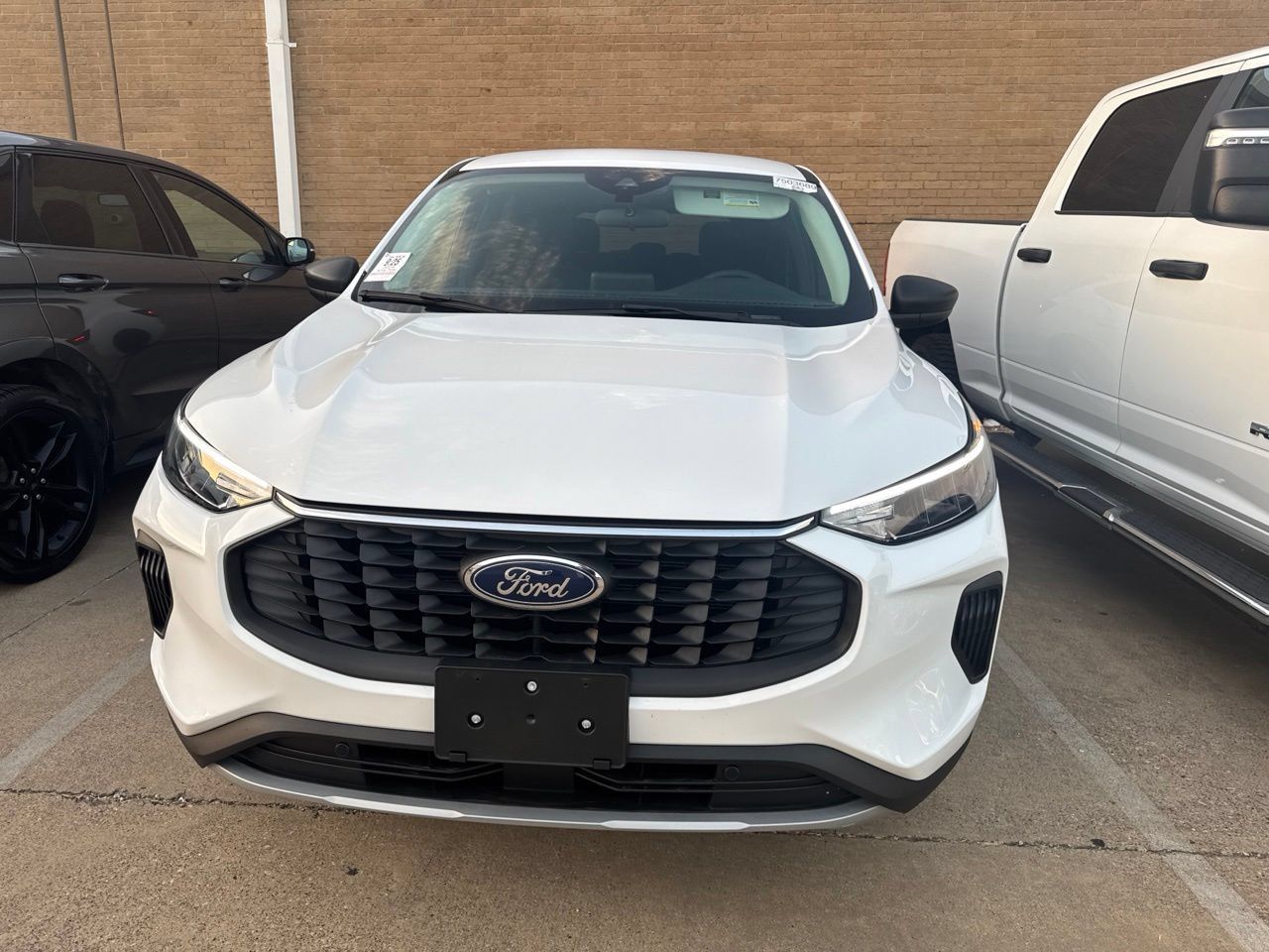 Used 2024 Ford Escape Active AWD/4WD image 2