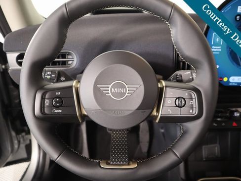 New 2025 MINI Cooper 2-Door Hardtop FWD image 4