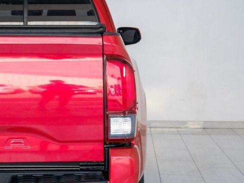 Used 2018 Toyota Tacoma SR RWD image 52