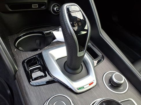 Used 2022 Alfa Romeo Giulia Ti image 24