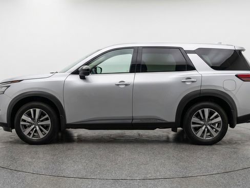 Used 2025 Nissan Pathfinder SV FWD image 5